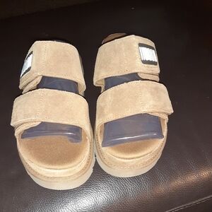 UGG Womens Tan Sandals with Velcro Straps